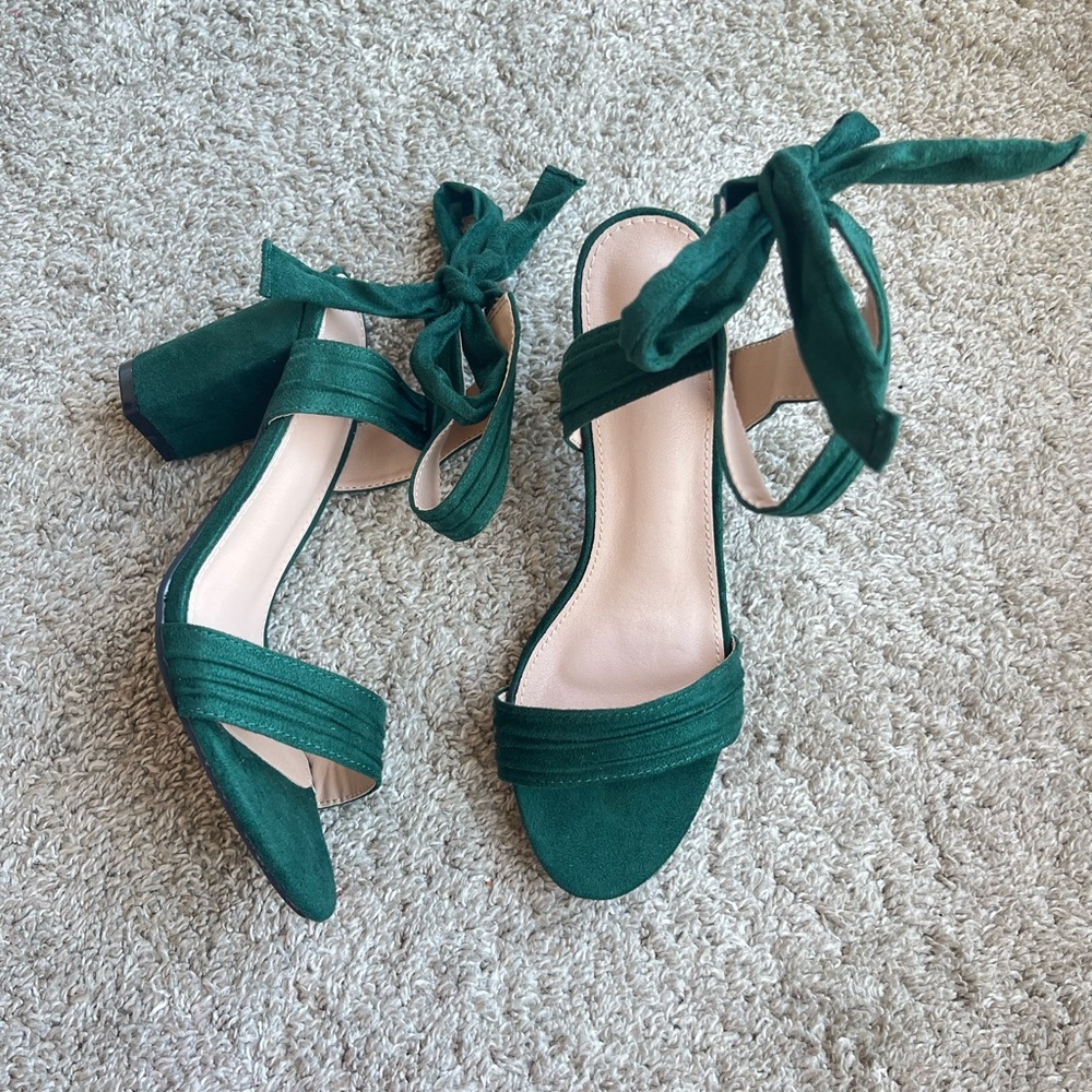 Elegant Green Women's Heeled Sandals